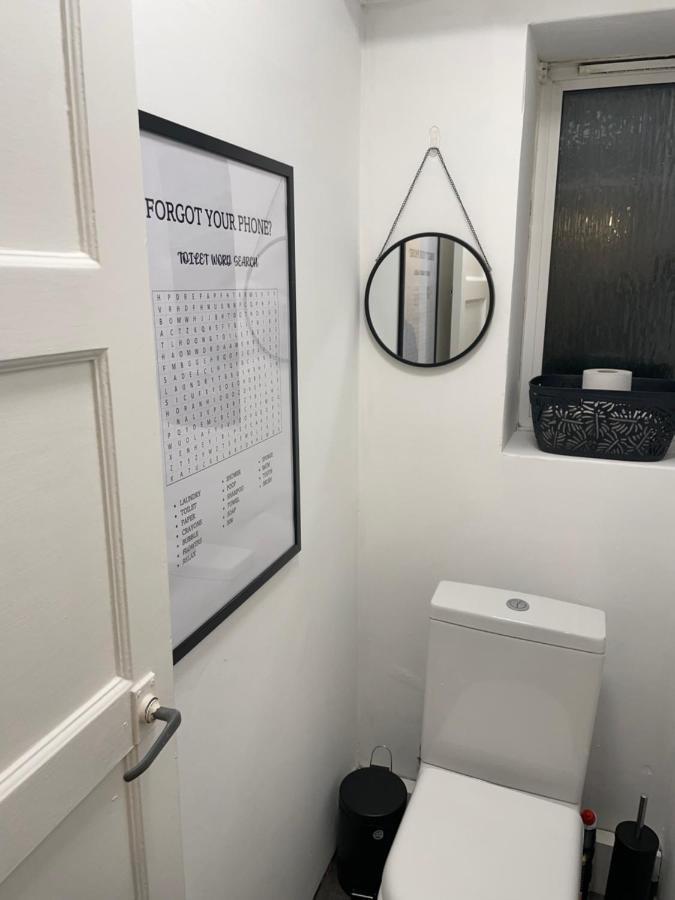 Lovely 2Bedroom 4Mins From Wimbledon Station Londra Dış mekan fotoğraf
