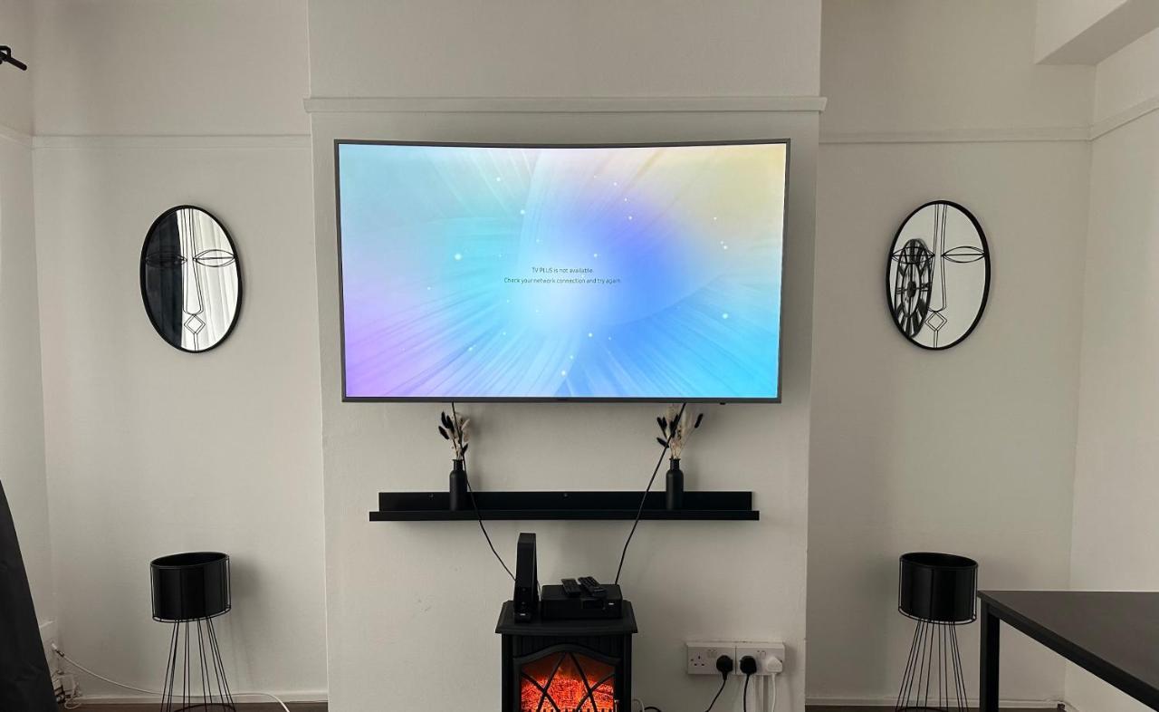 Lovely 2Bedroom 4Mins From Wimbledon Station Londra Dış mekan fotoğraf