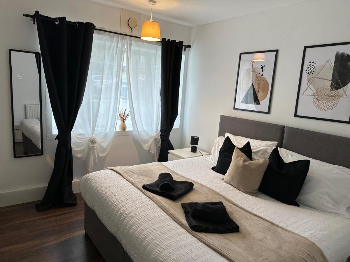 Lovely 2Bedroom 4Mins From Wimbledon Station Londra Dış mekan fotoğraf