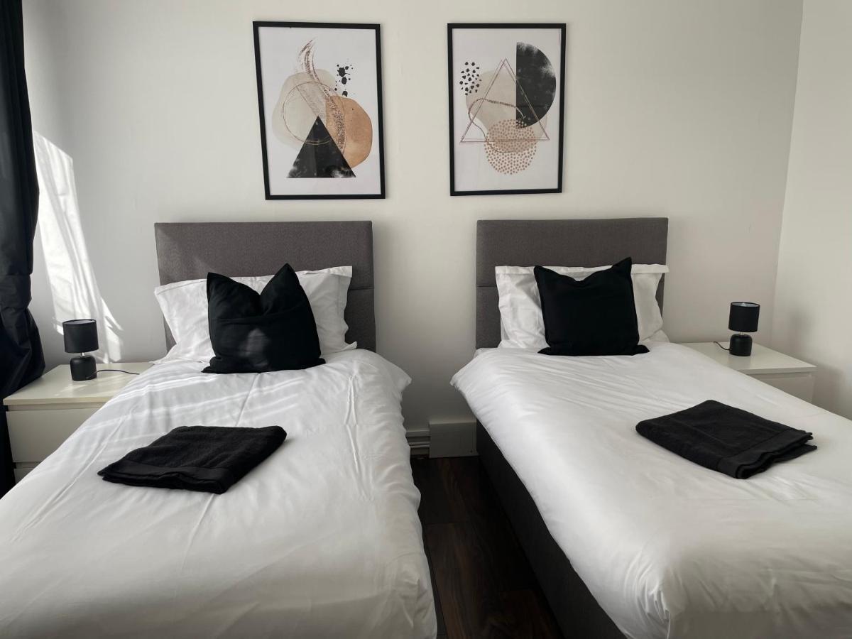 Lovely 2Bedroom 4Mins From Wimbledon Station Londra Dış mekan fotoğraf